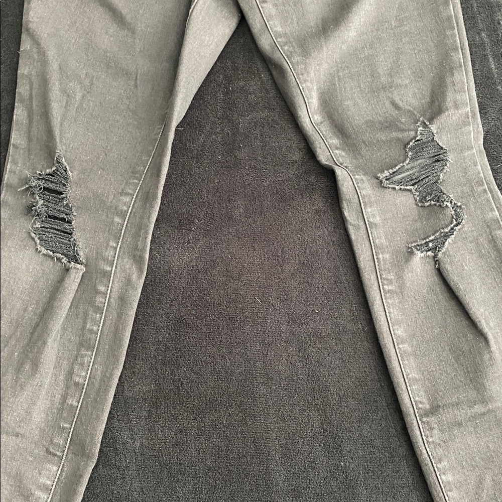 Universal Thread mid rise skinny black jeans - Picture 3 of 7